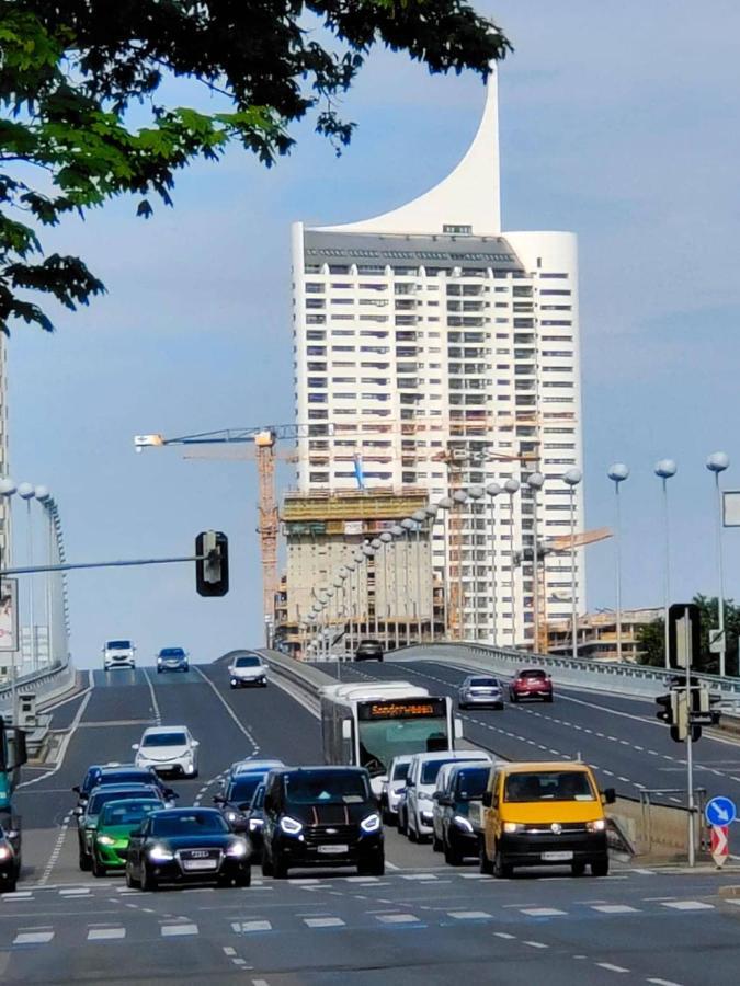 Center ! 2 Stops From The City Center! เวียนนา ภายนอก รูปภาพ